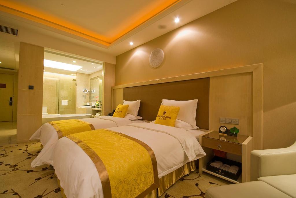 Hongshan Hotel Wuhan Rum bild